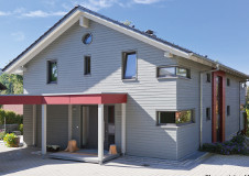 Cape-Cod-graue-Fassade-Rhombusleiste-Kieselgrau2